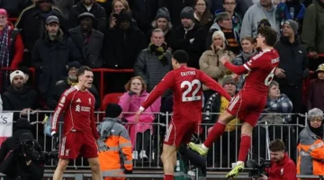 مواجهة قوية.. موعد وقنوات وتشكيل ليفربول وليدز افتتاح 2026